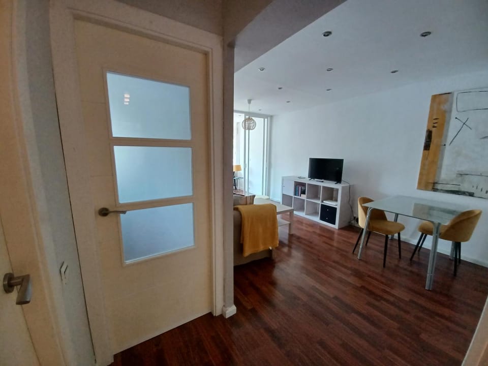 TV and multimedia, Living room, Dining area