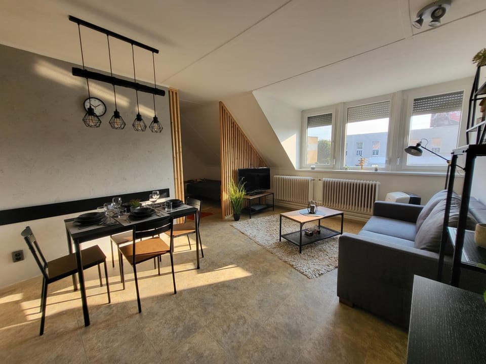 Living room, Seating area, Dining area