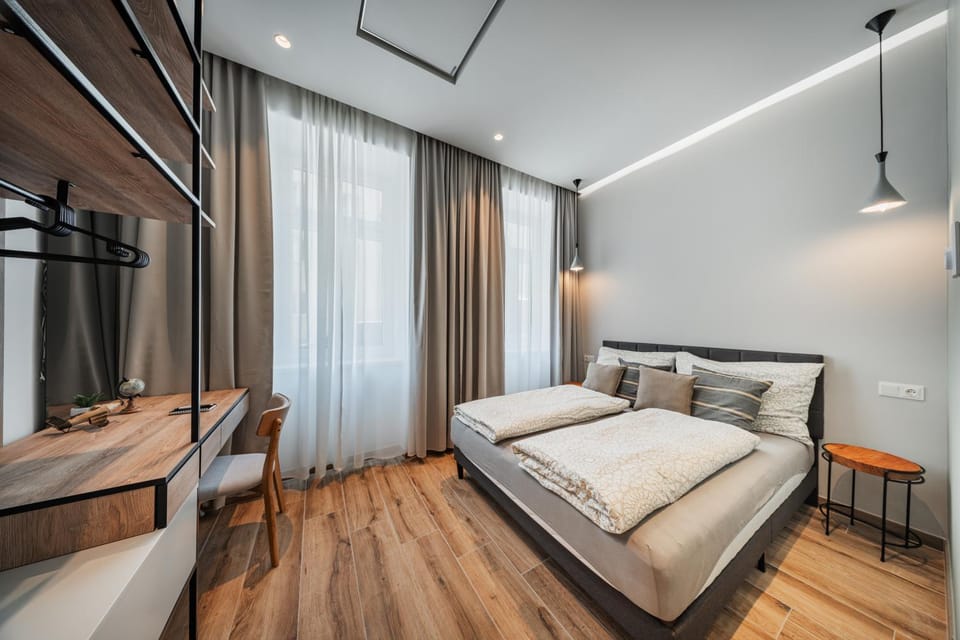 Bed, Bedroom