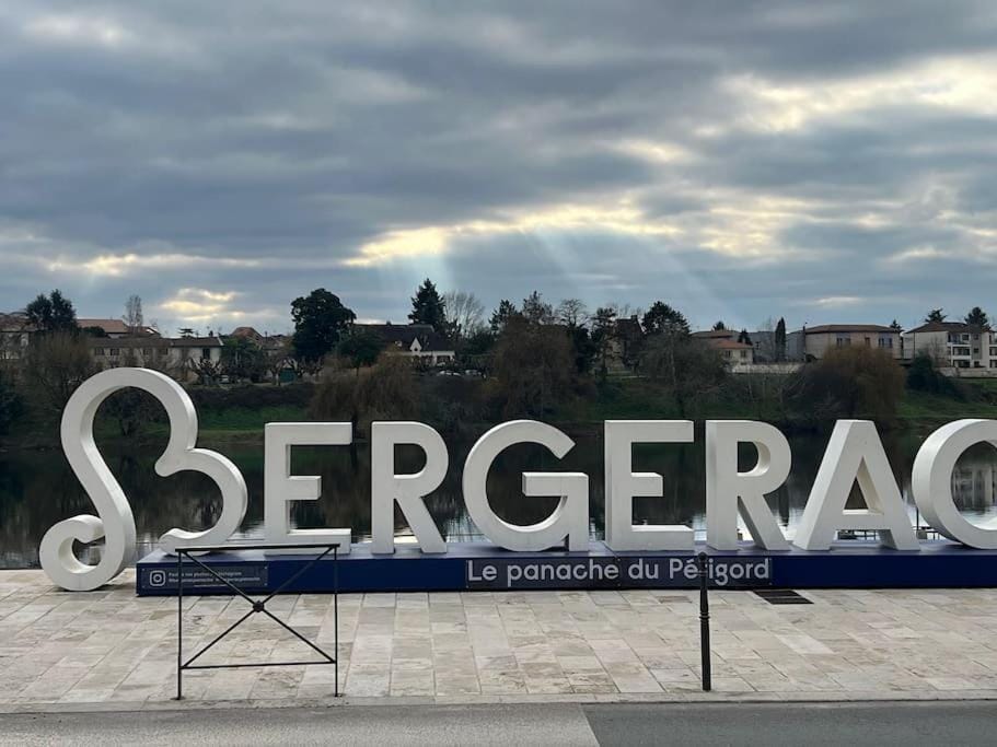 Belle villa Périgourdine avec piscine Villa in Bergerac