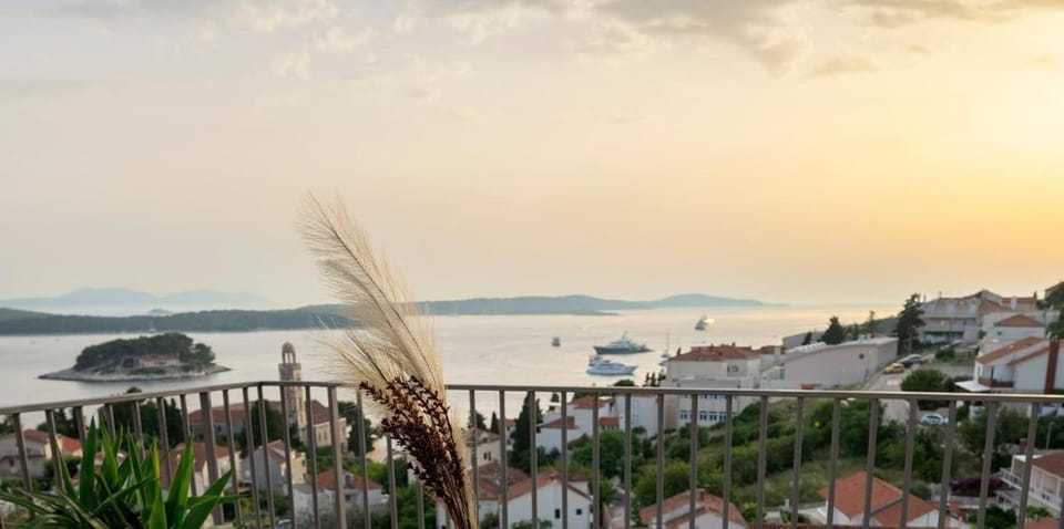 Dino "Bliss View" - ZF Hvar Apartment in Hvar