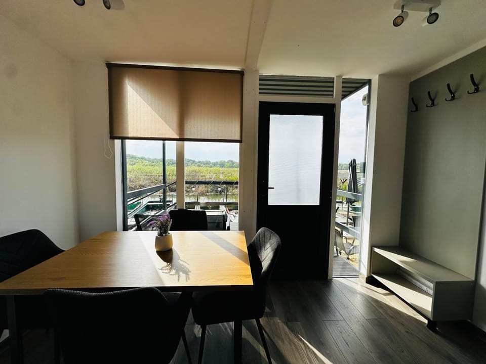 Popi Spinning - Lake Tisza Apartment in Hungary