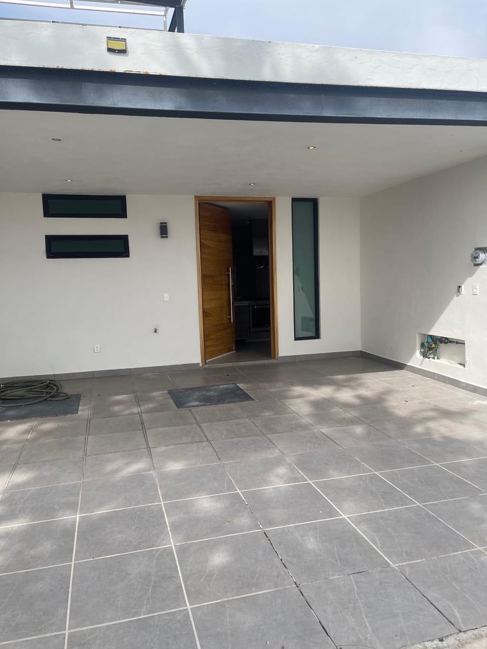 Facade/entrance, Day