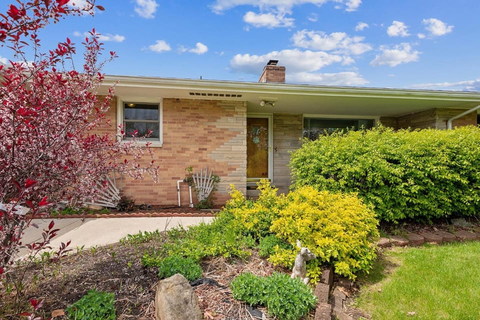 Elkhart Haven- Cozy Family Retreat home House in Elkhart