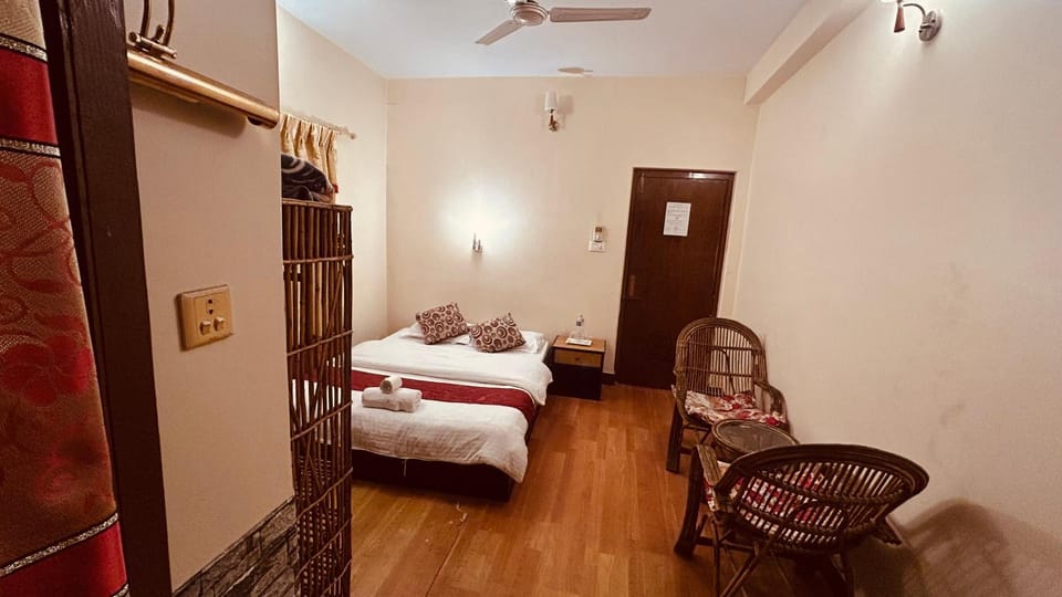 Bed, Photo of the whole room