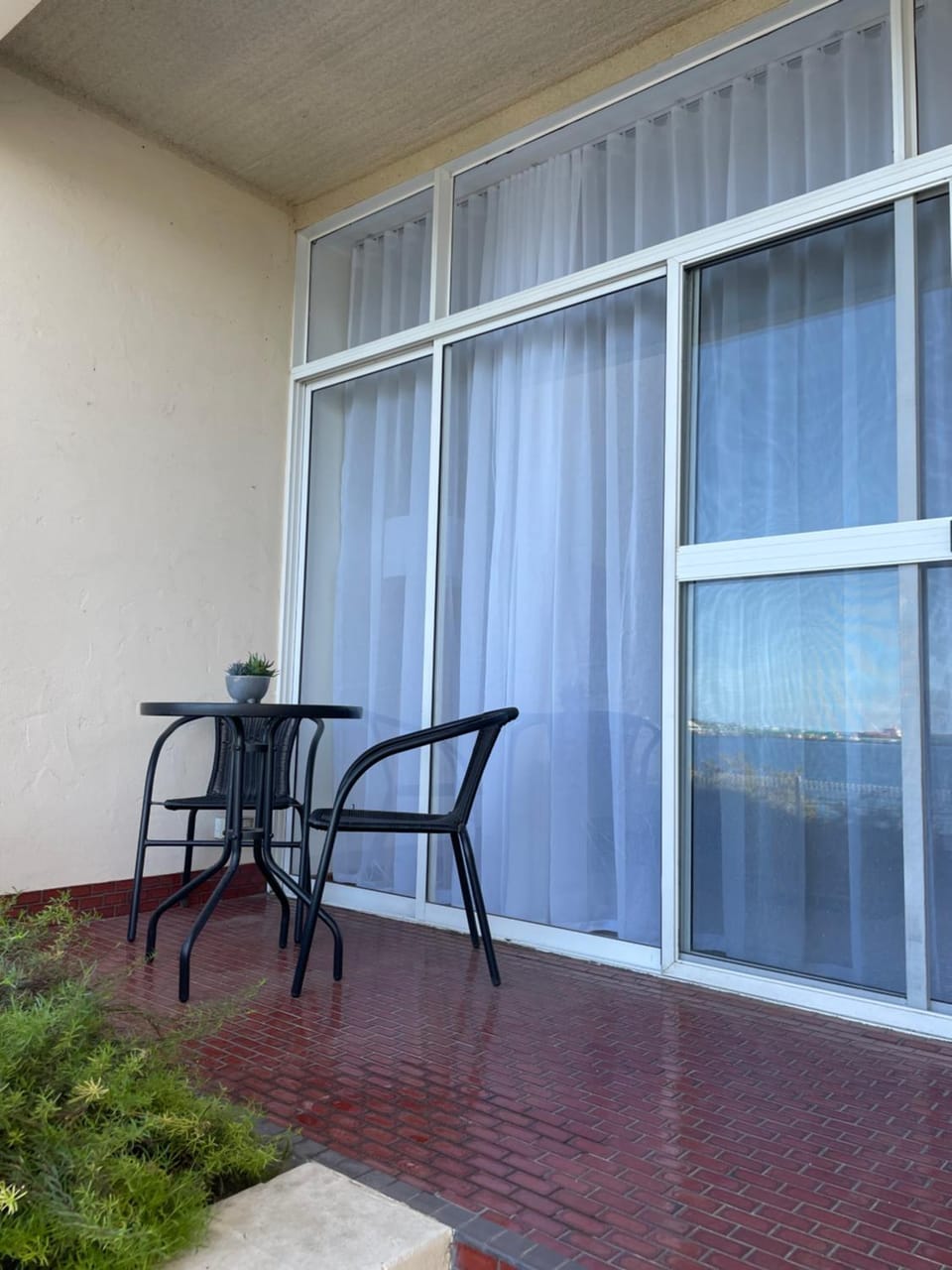 Makai ‘Toward the Sea’ Apartment in Port Lincoln