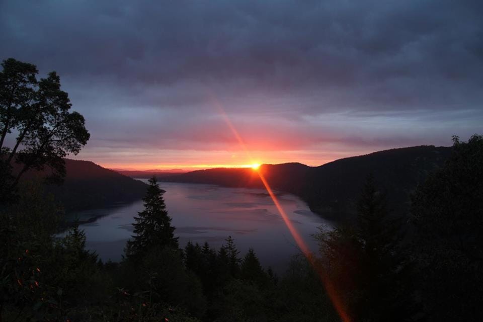 Natural landscape, Mountain view, Sea view, Sunrise