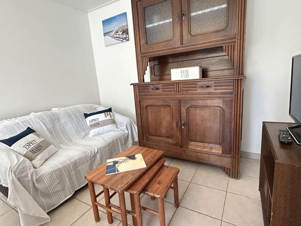 Maison calme proche plage avec jardin clos, parking privé & barbecue – L'Épine - FR-1-224B-221 House in Pays de la Loire
