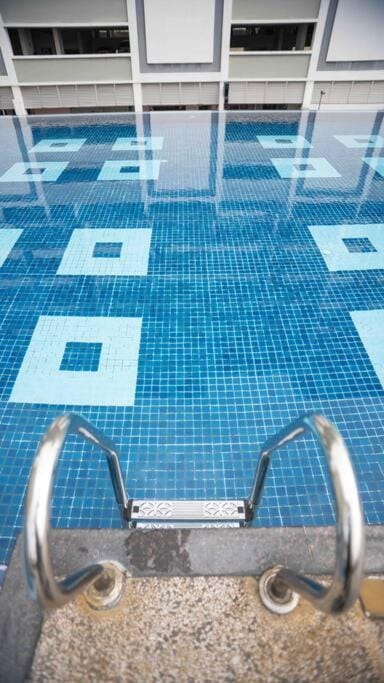 Mount Austin #Akademik Suite Banana Minion Studio 3-4Pax #MSPro Apartment in Johor Bahru