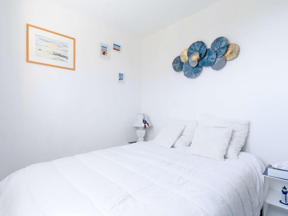 Appartement T2 avec balcon, parking privé, petit animal admis - FR-1-409-266 Apartment in Fleury