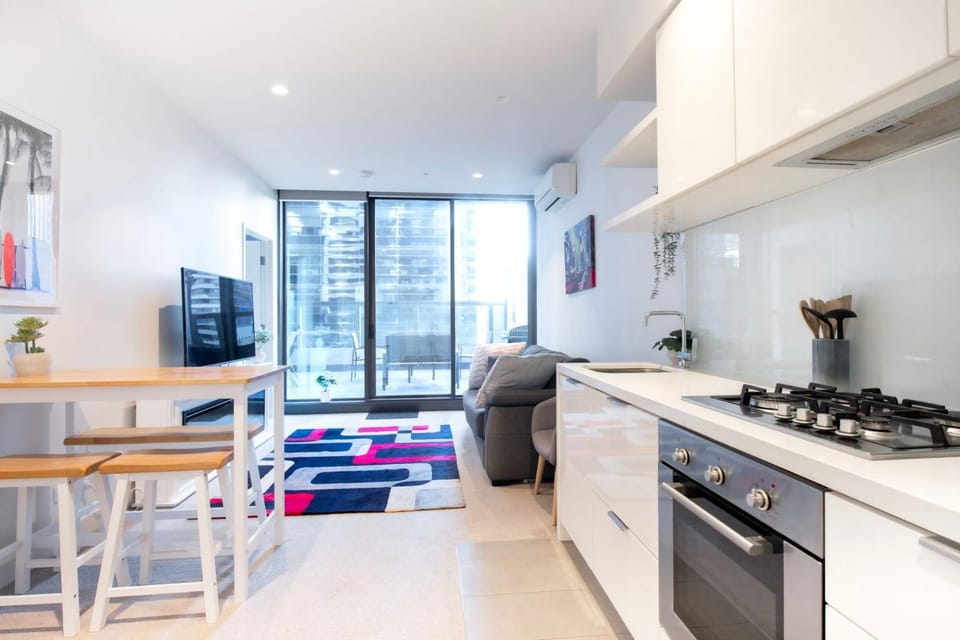 Latrobe Gem Apartment with Car Park and Huge Deck Apartment in Melbourne
