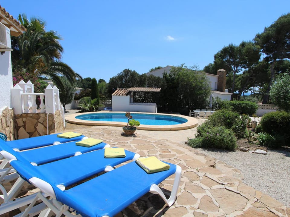 Villa confortable avec piscine privée et jardin, proche plage et commodités à Moraira, Costa Blanca - HISP-216-204 Villa in Marina Alta