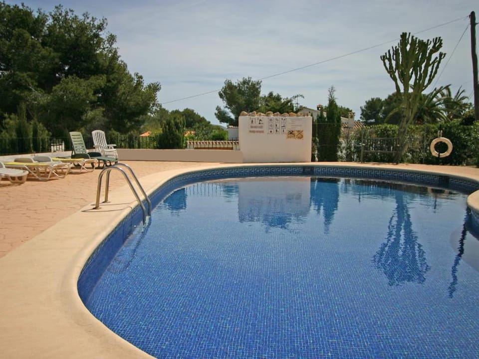 Casa clásica con piscina comunal, jardín y cerca de la playa en Moraira para 6 personas - HISP-216-212 Villa in Marina Alta