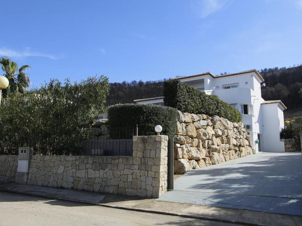 Villa con Piscina Privada y Vistas, 4 Hab, Cerca Playa, Ideal para Familias y Amigos - HISP-216-217 Villa in Marina Alta