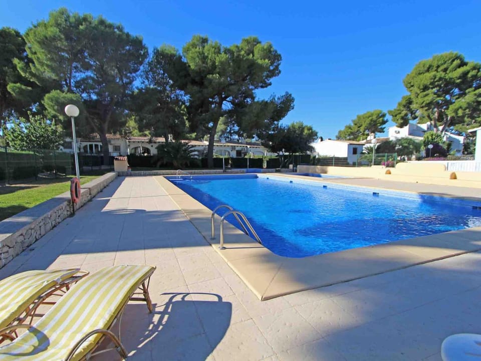 Casa de vacaciones en Moraira: 2 hab, piscina, cerca de playa y deportes - HISP-216-228 House in Marina Alta