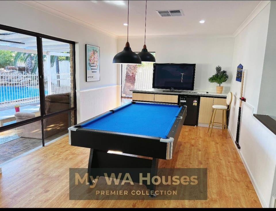 Communal lounge/ TV room, Billiard, Game Room