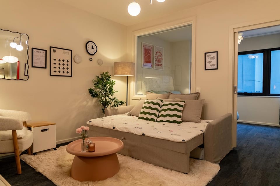 Bed, Living room, Photo of the whole room