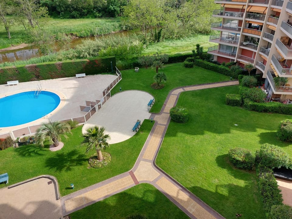 BRUYERES - 3 pièces - Axelle Loc'Appart Apartment in Mandelieu-La Napoule