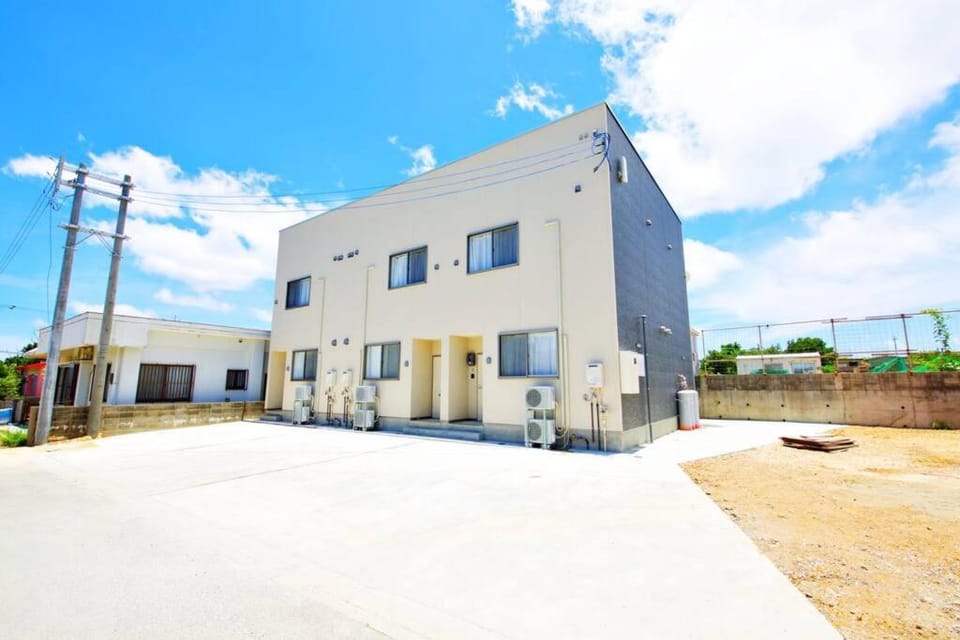 ISHIGAKI KURARISU Lodge B Ohama beach Apartment in Okinawa Prefecture