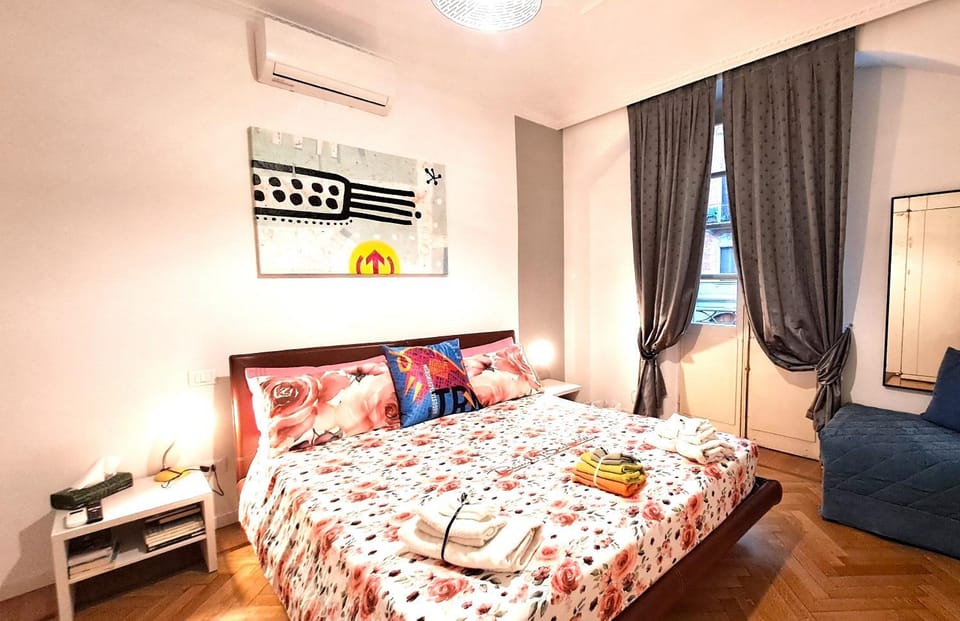 Bed, Photo of the whole room, Bedroom, towels, air conditioner