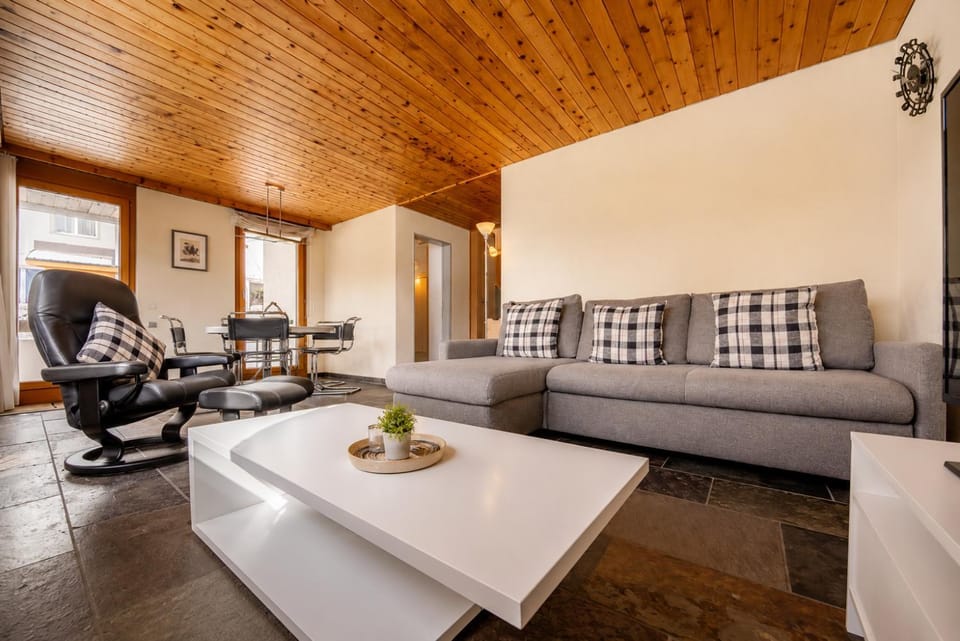 Villa Franca E07 - Alpenpanorama in ruhiger Lage - by Arosa Stay Apartment in Arosa
