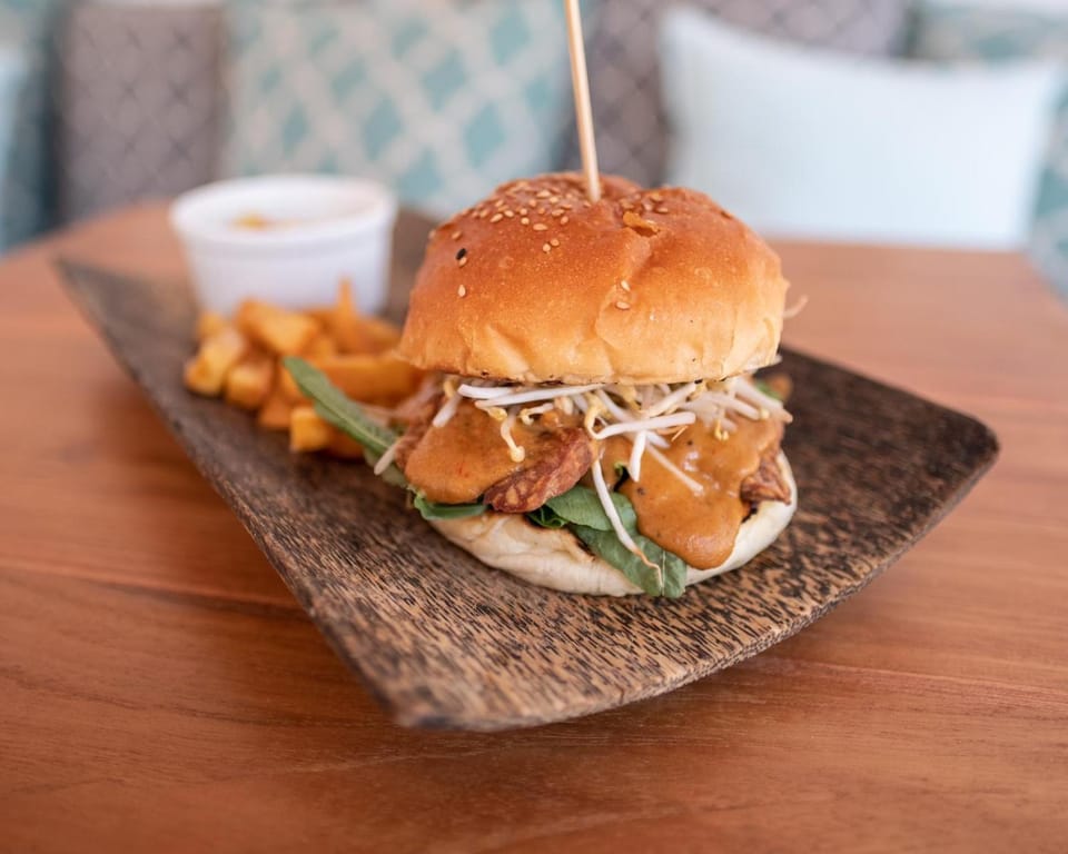 Restaurant/places to eat, Food
