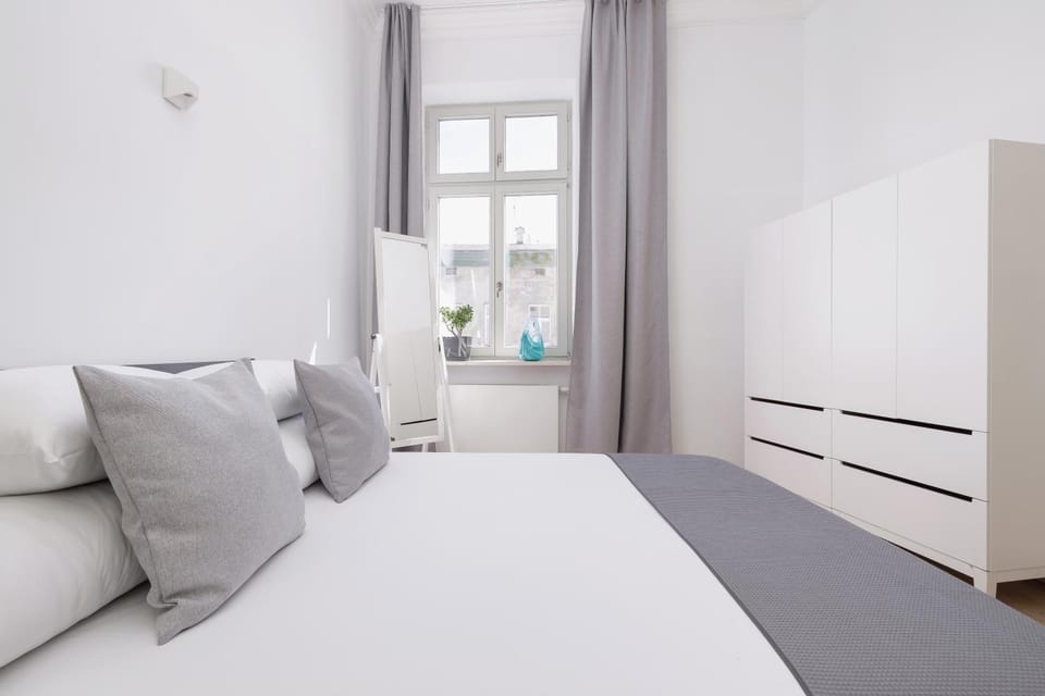 Bed, Bedroom, wardrobe