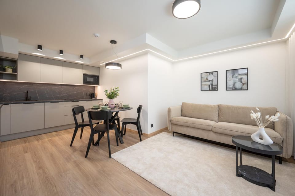 Kitchen or kitchenette, Living room