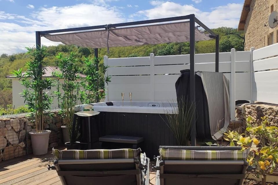 Patio, Spring, Hot Tub, View (from property/room), Balcony/Terrace, Spa and wellness centre/facilities