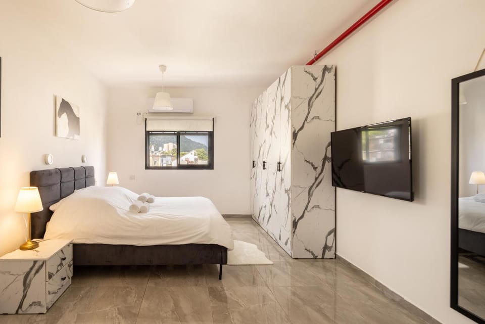 Stella Maris 3BR Vista Apartment Mountain View Apartment in Haifa