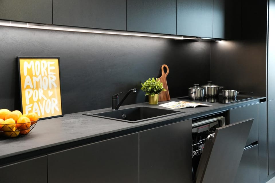 Kitchen or kitchenette