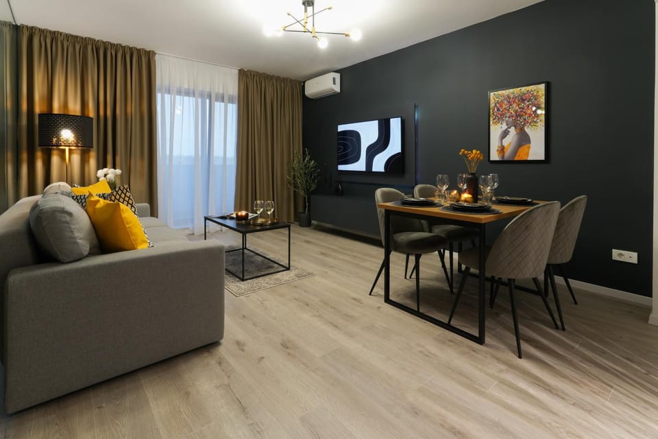 TV and multimedia, Living room, Dining area