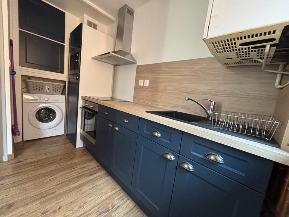 Appartement 6 personnes - lit King size - balnéo - wifi Apartment in Auvergne-Rhône-Alpes