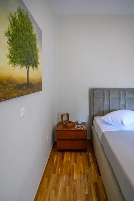 Luxury Modern 2 bed Elegance Apartment in South Athens