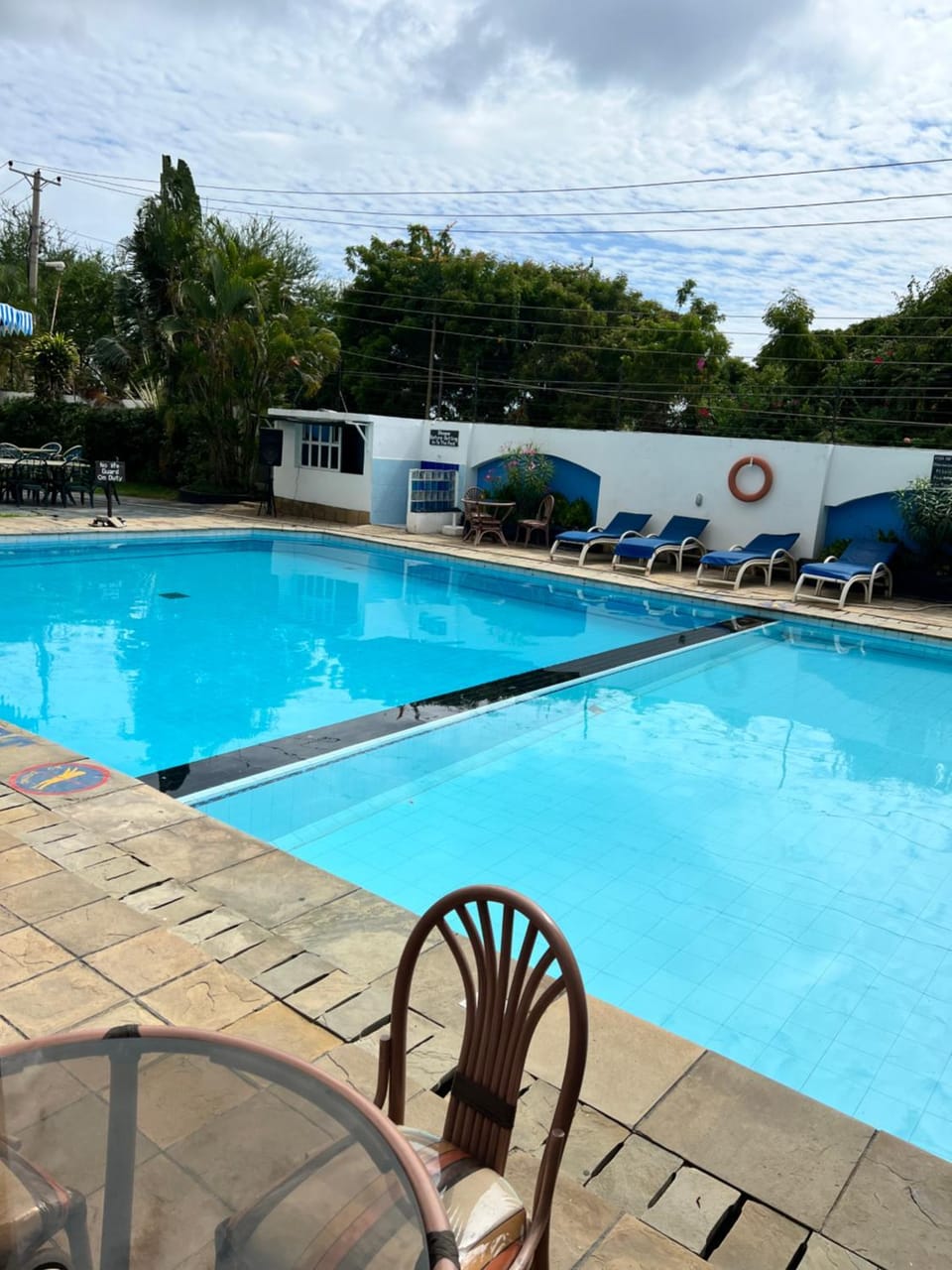 Swimming pool, sunbed