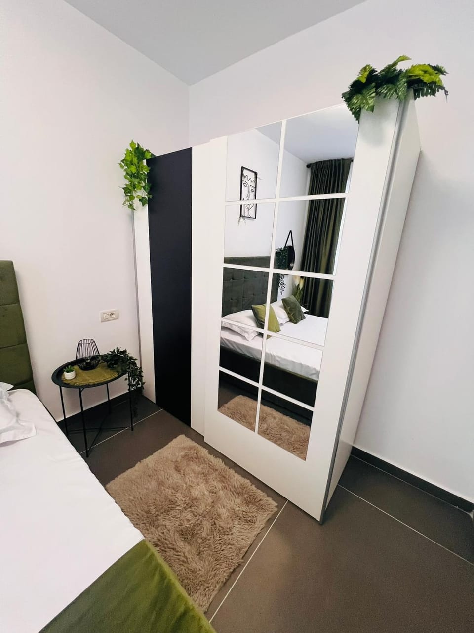 Bed, Bedroom, wardrobe