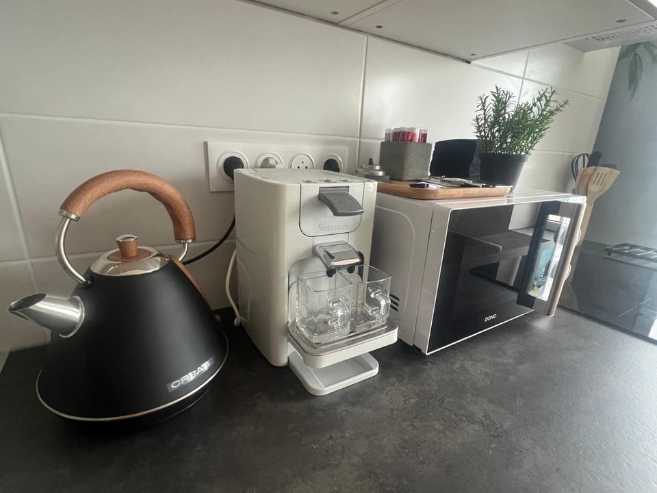Coffee/tea facilities, minibar
