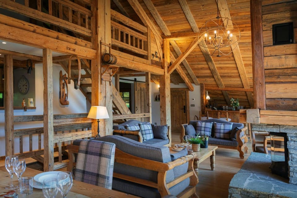 Living room, Seating area