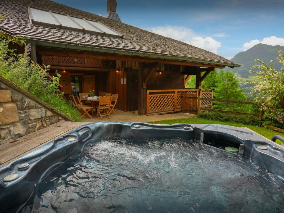 Natural landscape, Summer, Hot Tub, View (from property/room), Balcony/Terrace, Mountain view, Area and facilities