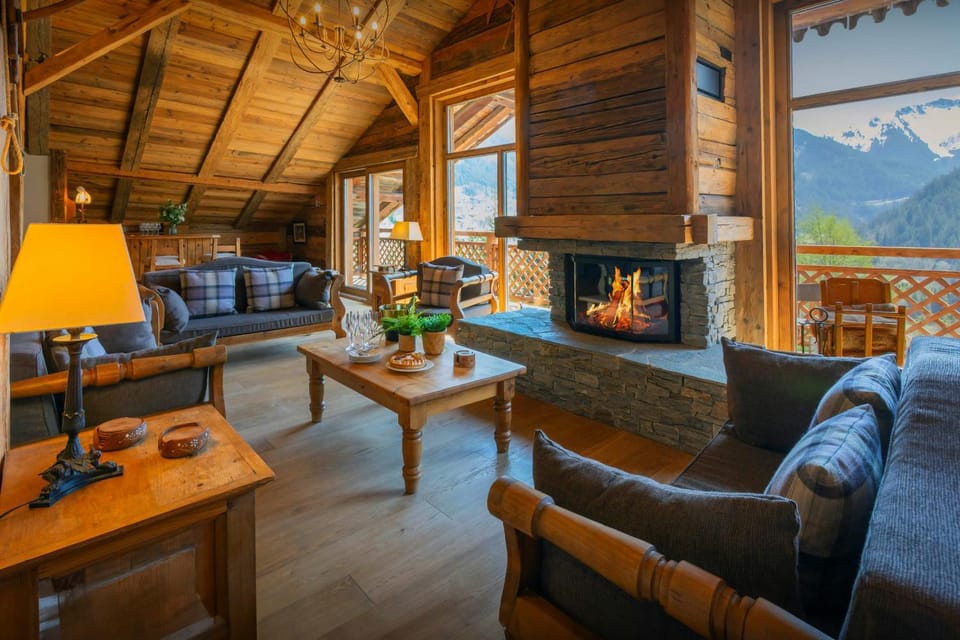 Living room, Seating area, Mountain view