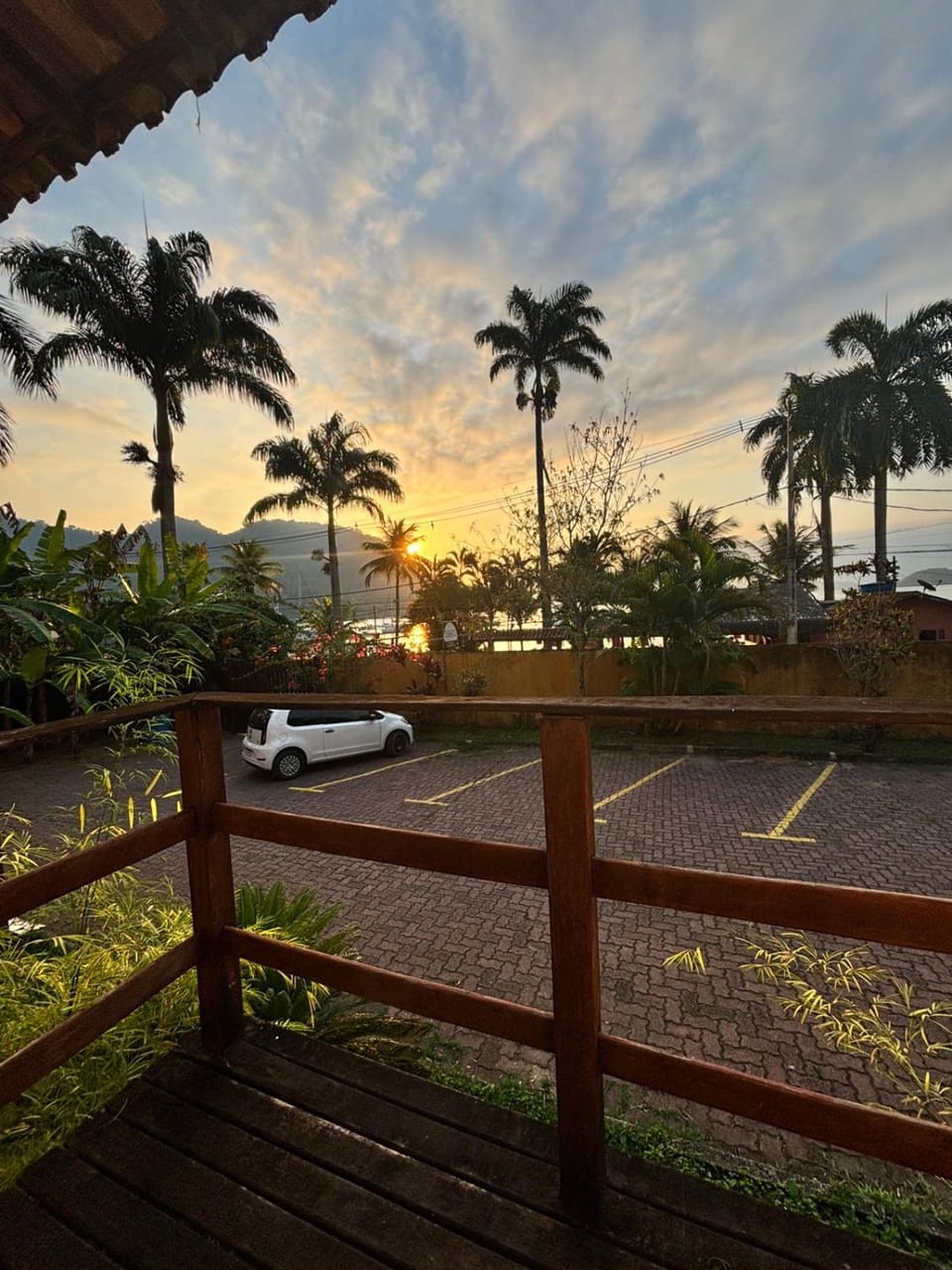 Day, Natural landscape, Sunset, Parking