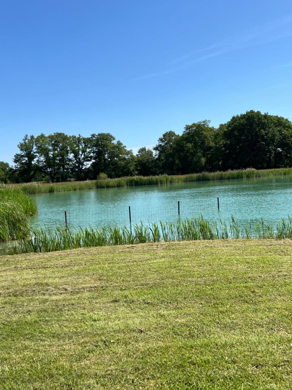 Maison avec piscine et étang, un coin de paradis House in Centre-Val de Loire