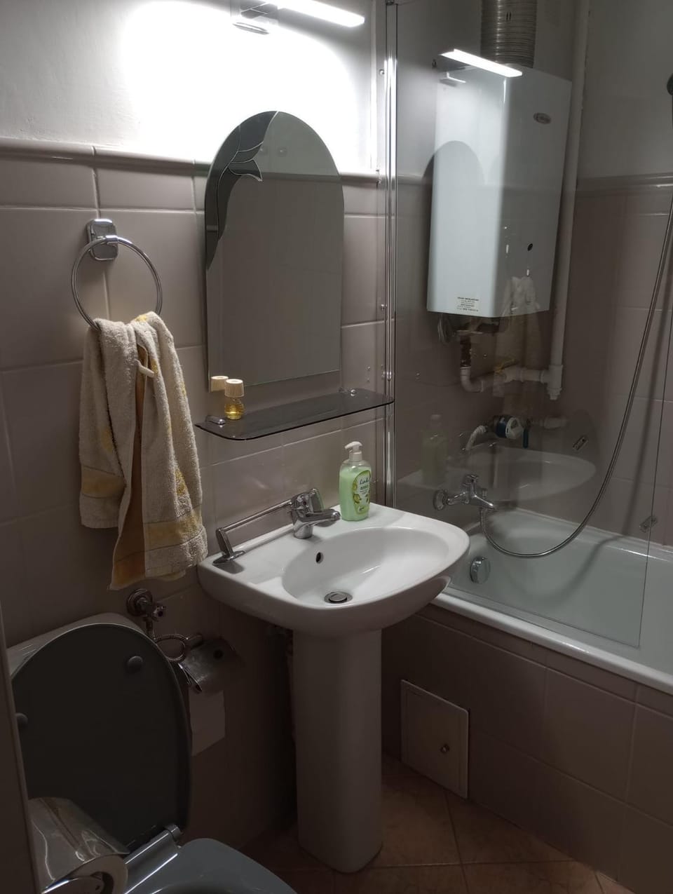 Bathroom, Bath