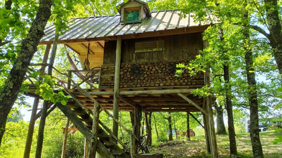 Cabane perchée Campground/ 
RV Resort in Occitanie