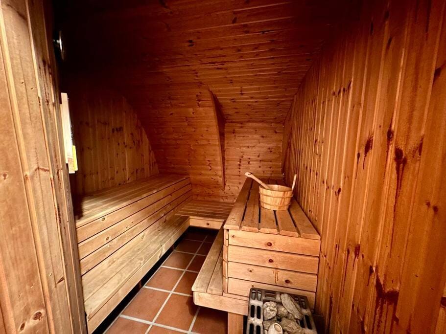 Casa Cradd, Spacious House near Flims Apartment in Canton of Grisons