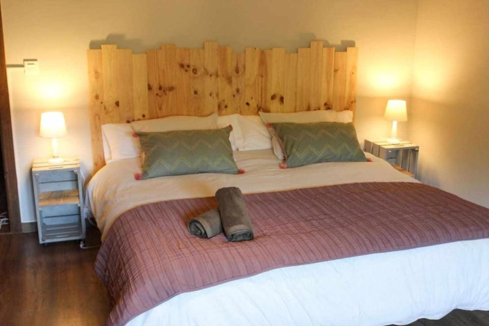Bed, View (from property/room), Photo of the whole room, Mountain view, Family