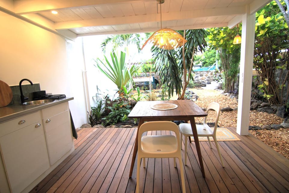 Patio, Garden, Garden, Kitchen or kitchenette, Dining area, Garden view