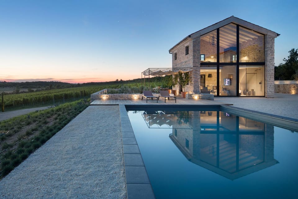 Property building, Patio, Natural landscape, Pool view, Swimming pool
