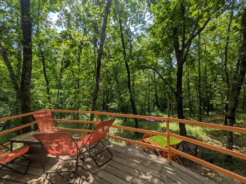 Cabane Yourte Campground/ 
RV Resort in Occitanie