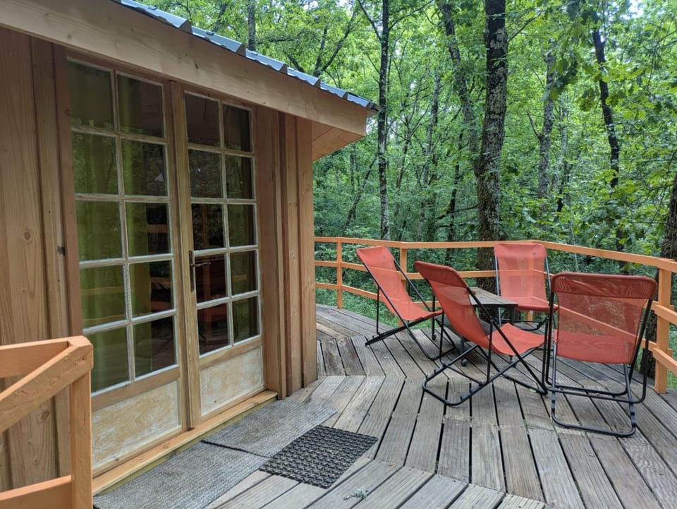 Cabane Yourte Campground/ 
RV Resort in Occitanie